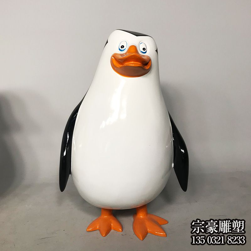 玻璃钢卡通造型企鹅雕塑摆件