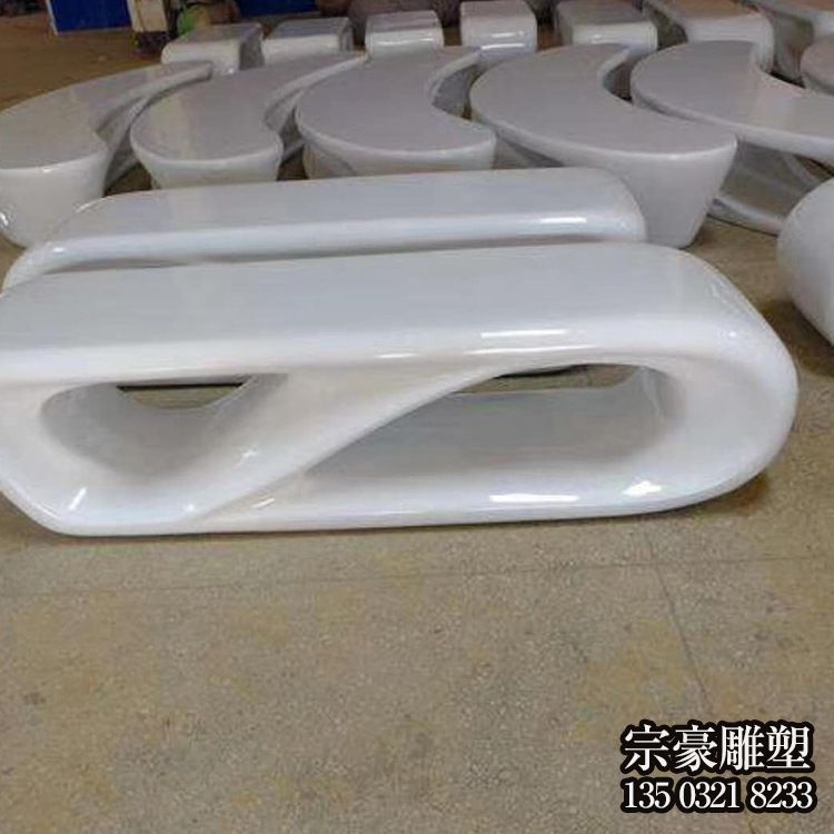 玻璃钢异形坐凳,商超美陈椅凳定制 玻璃钢异形坐凳,商超美陈椅凳定制