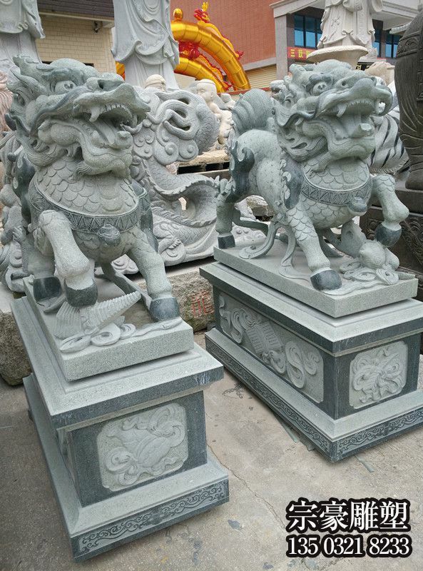 园林景观砂石石雕麒麟雕塑 园林景观砂石石雕麒麟雕塑