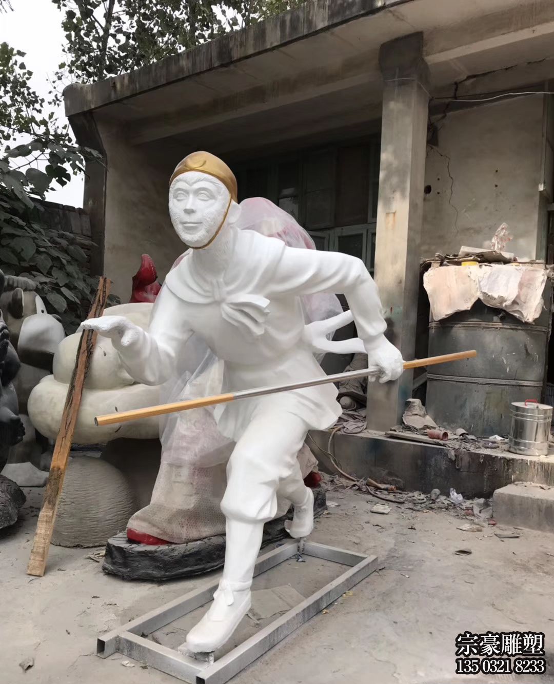 玻璃钢孙猴子雕塑