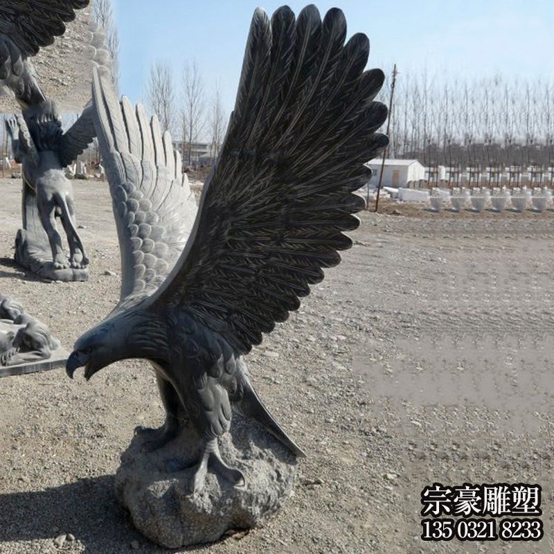 青石雕刻大鹏展翅老鹰石雕 青石雕刻大鹏展翅老鹰石雕