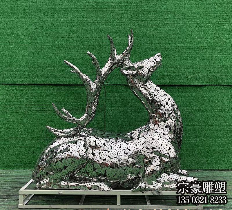 镂空不锈钢梅花鹿雕塑摆件 镂空不锈钢梅花鹿雕塑摆件