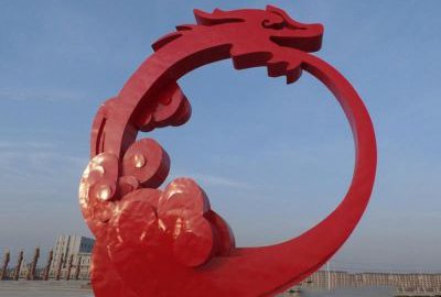 抽象不锈钢龙形景观雕塑