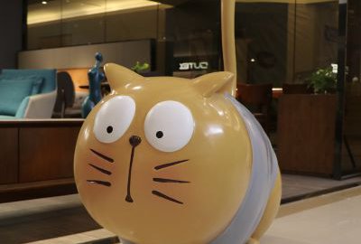 玻璃钢卡通小猫雕塑摆件