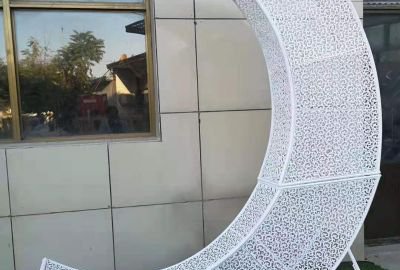 不锈钢编织镂空月亮雕塑摆件