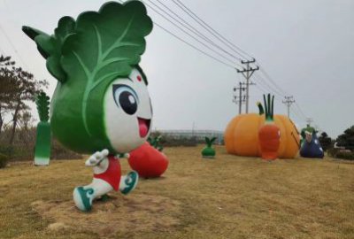 玻璃钢卡通青菜雕塑公仔