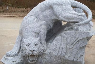 花岗岩下山猛虎石雕景观雕塑